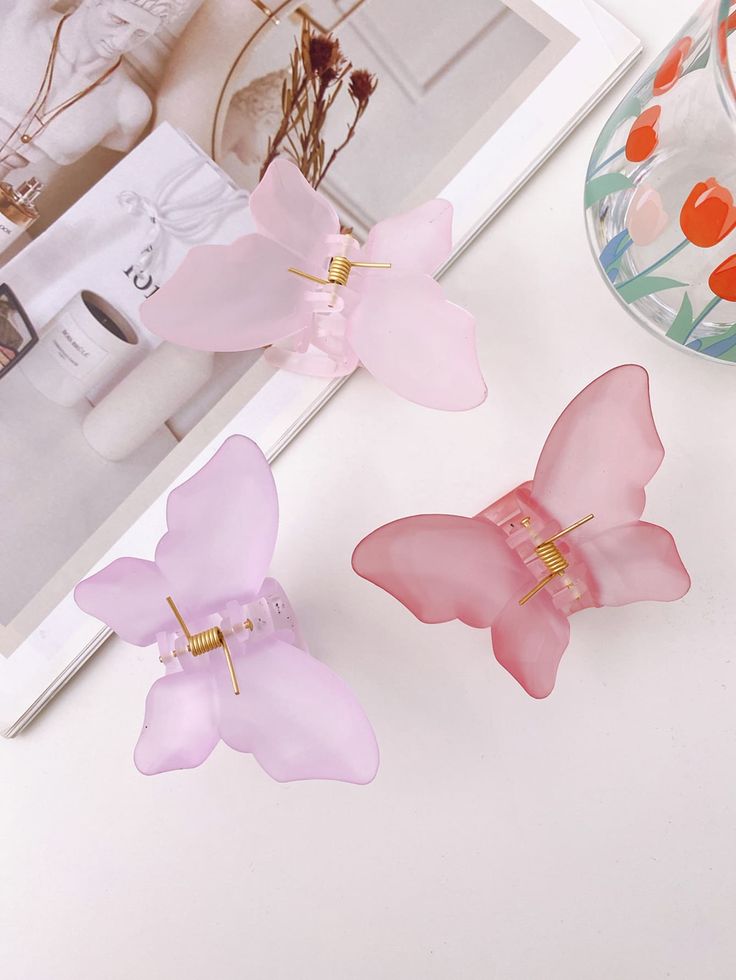 Butterfly hair clip
